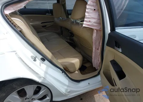 2011 Honda Accord 2.4 Se from USA, damaged, VIN 1HGCP2F63BA124150